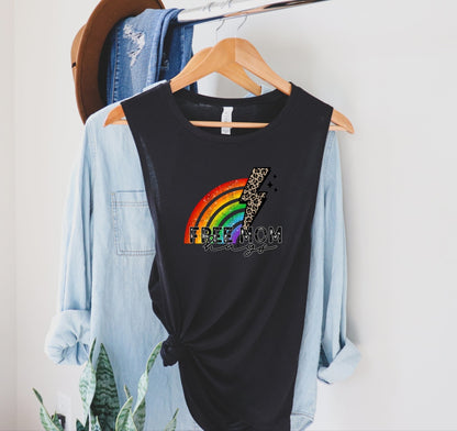 Free Mom Hugs Pride Graphic Tee